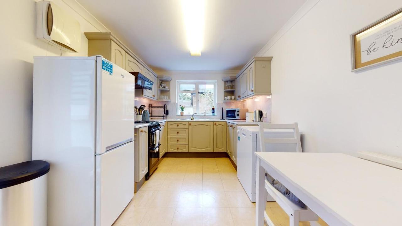 Cheerful 4 Bedroom Victorian House With Back Courtyard 伦敦 外观 照片
